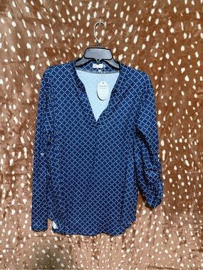Halife Navy Blue Printed V-Neck Roll-Sleeve Blouse